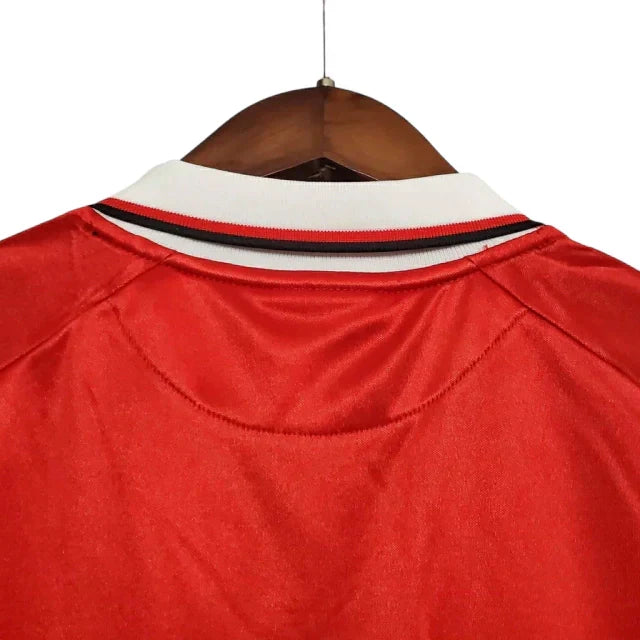 Manchester United 1999/00 Red Retro