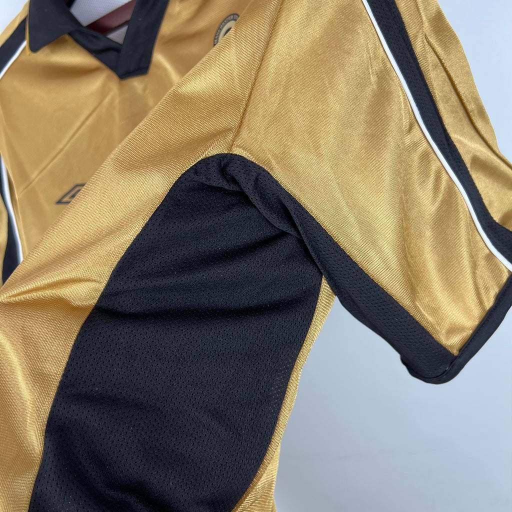 Manchester United 2001/02 100 Years Reversible Retro