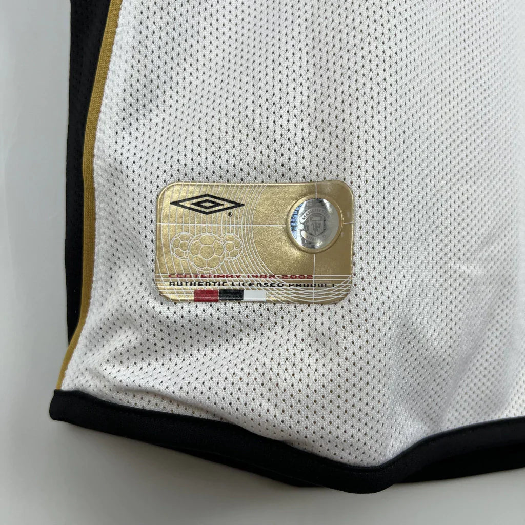Manchester United 2001/02 100 Years Reversible Retro