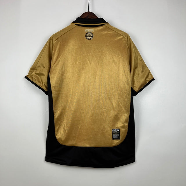 Manchester United 2001/02 100 Years Reversible Retro