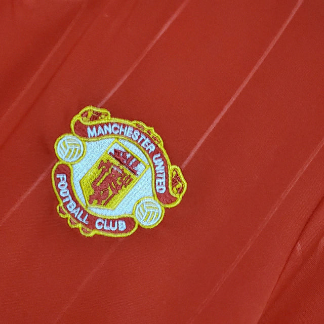 Manchester United 1983/84 Retro Jersey