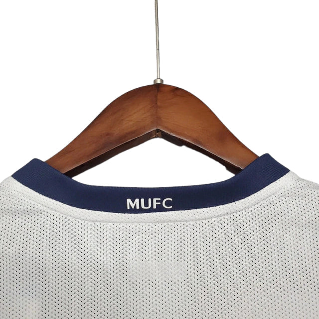 Manchester United 2008/09 White Retro