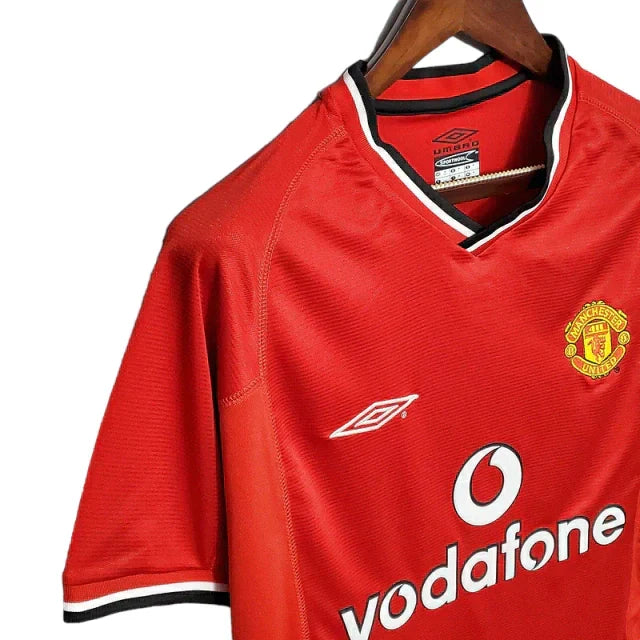 Manchester United 2000/01 Retro Jersey