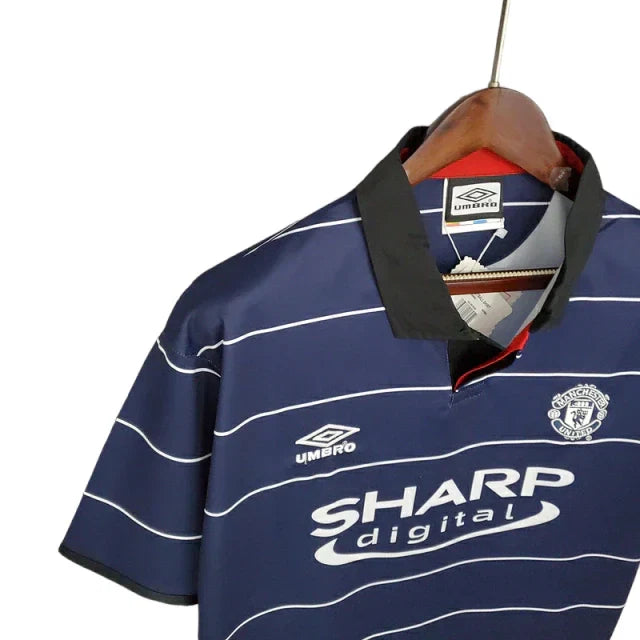 Manchester United 1999/00 Blue Retro