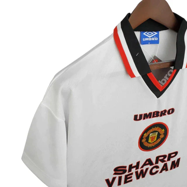 Manchester United 1996/97 White Retro