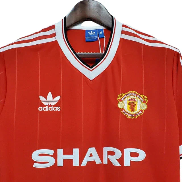 Manchester United 1983/84 Retro Jersey