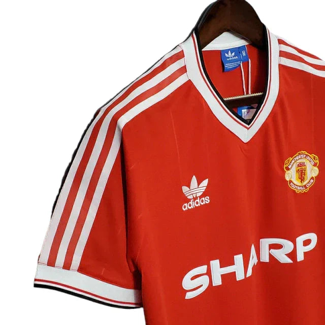 Manchester United 1983/84 Retro Jersey