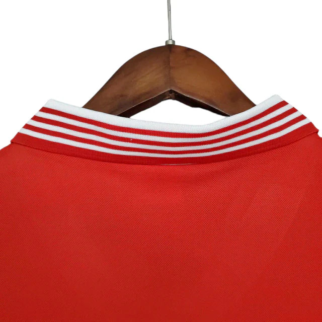 Manchester United 1977 Red Retro